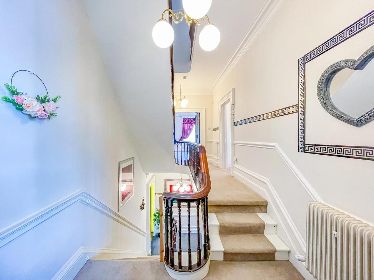*Rd9Bc* For Your Most Relaxed & Cosy Stay + Free Parking + Free Fast Wifi * Leeds  Exterior foto